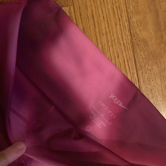 Nike Yoga Luxe Legging - Picture 11 of 13
